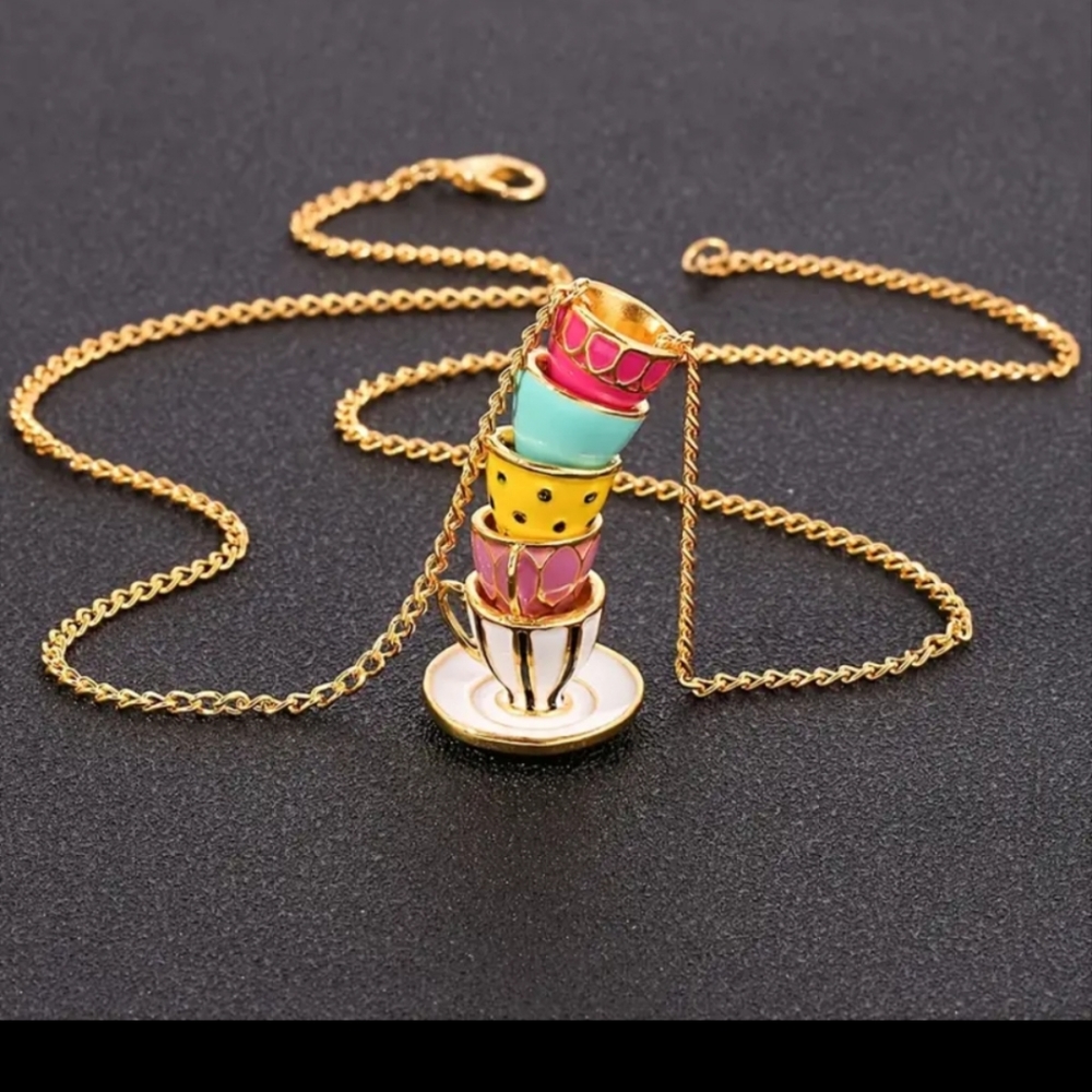 Multi layer enamel necklace ✨️ 😍